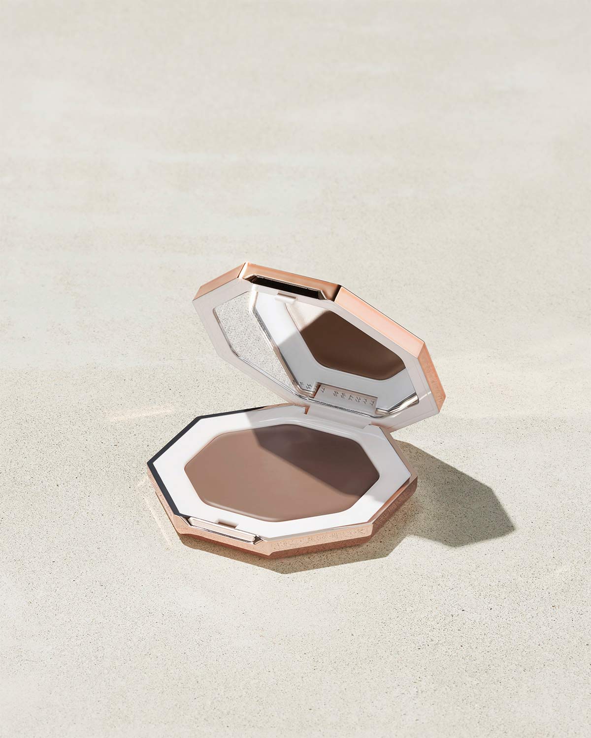 Cheeks Out Freestyle Cream Bronzer